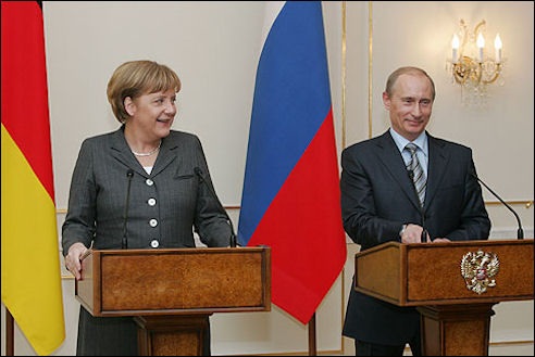 Angela Merkel met Vladimir Poetin