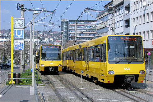 Tram in het centrum van Stuttgart