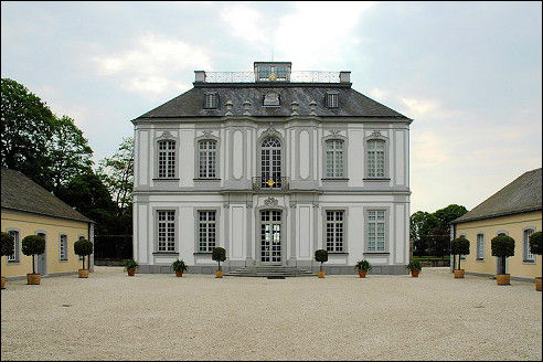 Slot Falkenlust in Br&uuml;hl