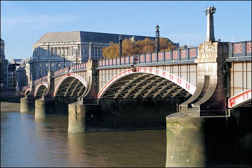 Lambeth Bridge