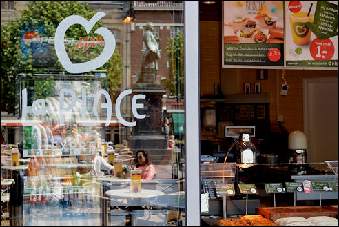 La Place bij V&D in Dordrecht