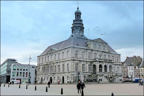 Edgar El (CC BY-SA): Stadhuis van Maastricht