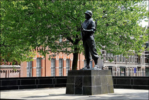 Mariniersmonument in Rotterdam