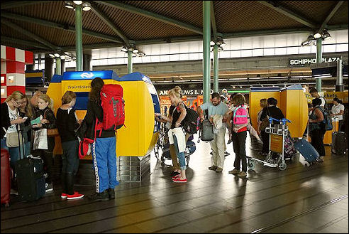 Station Schiphol Airport