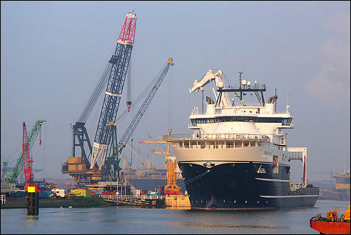 Waalhaven in Rotterdam