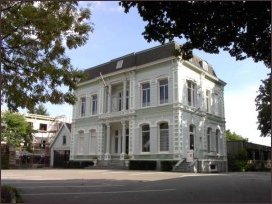 het Technische Film Centre zit in een fraai gebouw (h4105)