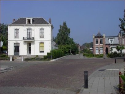 vanaf Achtsprong met villa Dennenheuvel op de hoek van Jeruzalem (h3890)