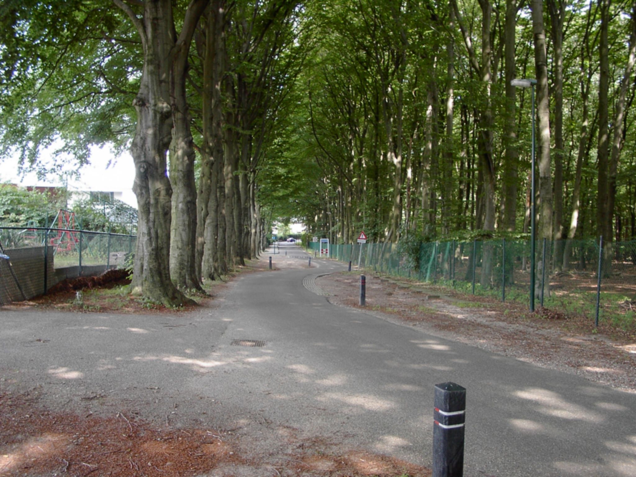 vanaf de sportvelden naar het oosten gezien (h3698)