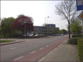 het kantoorgebouw op de hoek van de Waterstraat en de Broekstraat (h1933)