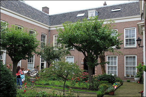 't Hooftshofje in Den Haag